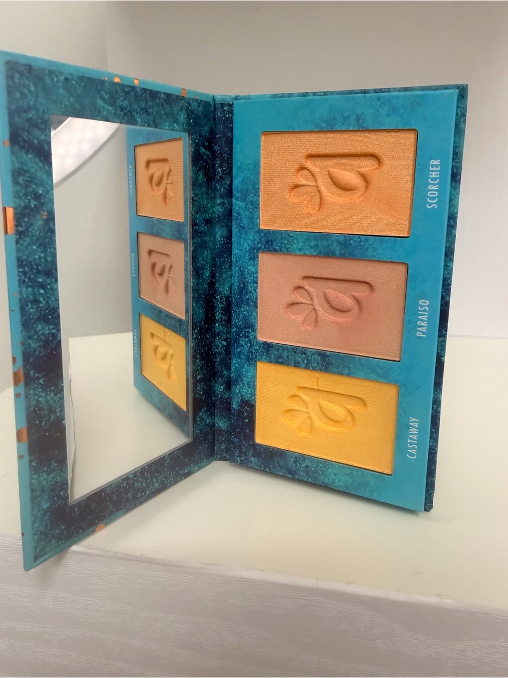 Alamar blush trio - Light
